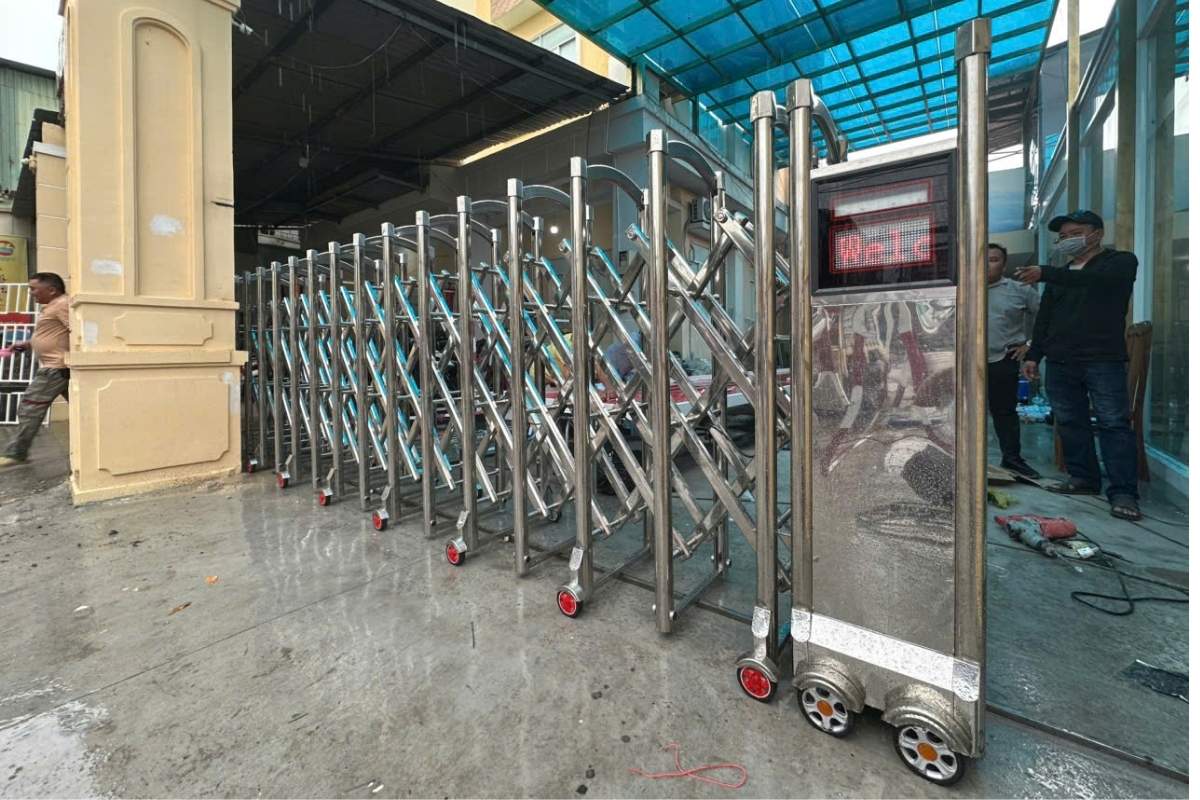 Cổng xếp tự động