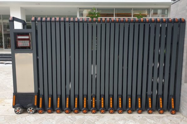 Cổng xếp nhôm tự động